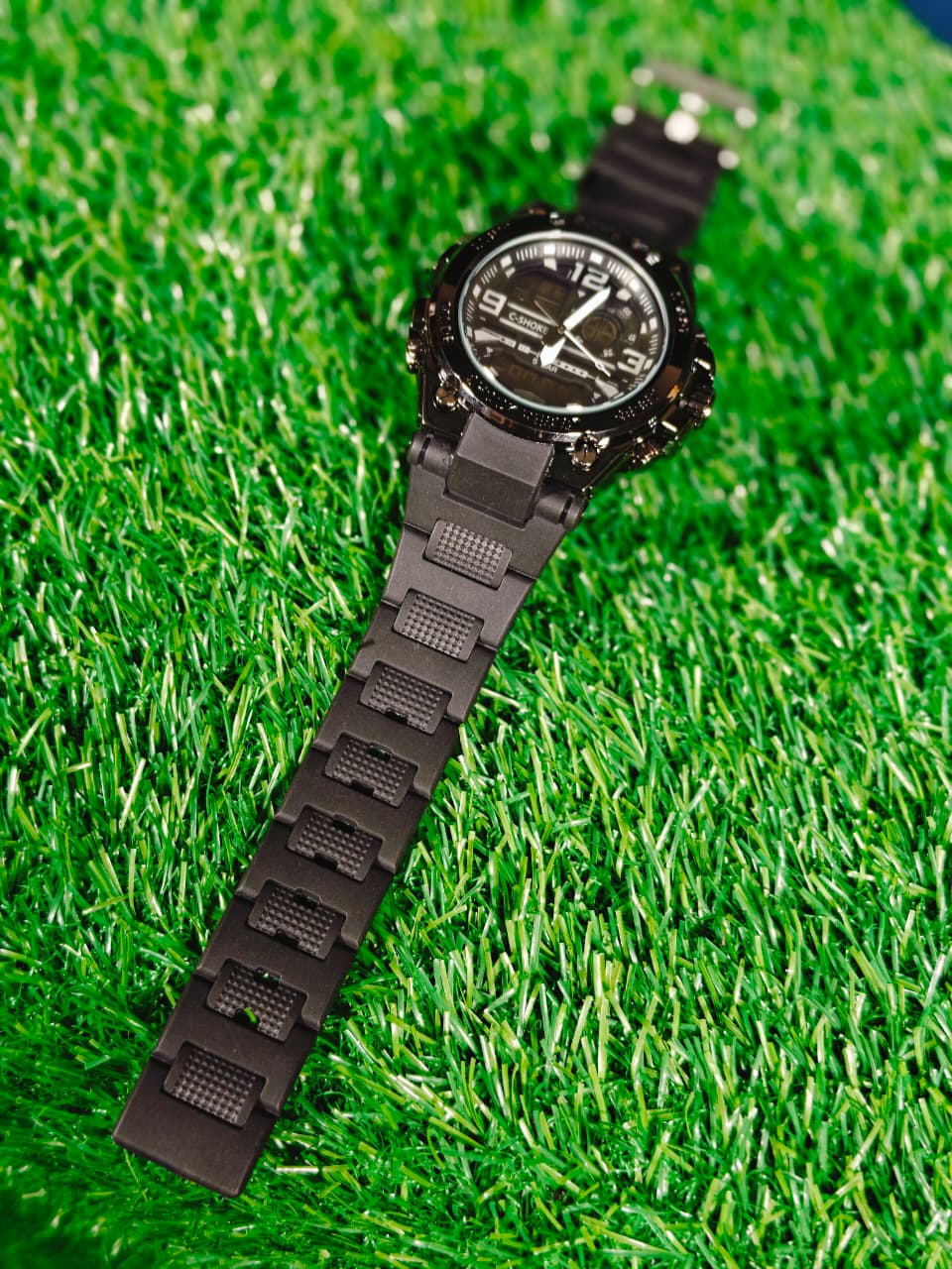 C-SHOKE IN AGGRESSIVE STYLE PHYSICAL OR DIGITAL DIALS WITH FREE BOX OR FREE SHIPPING
