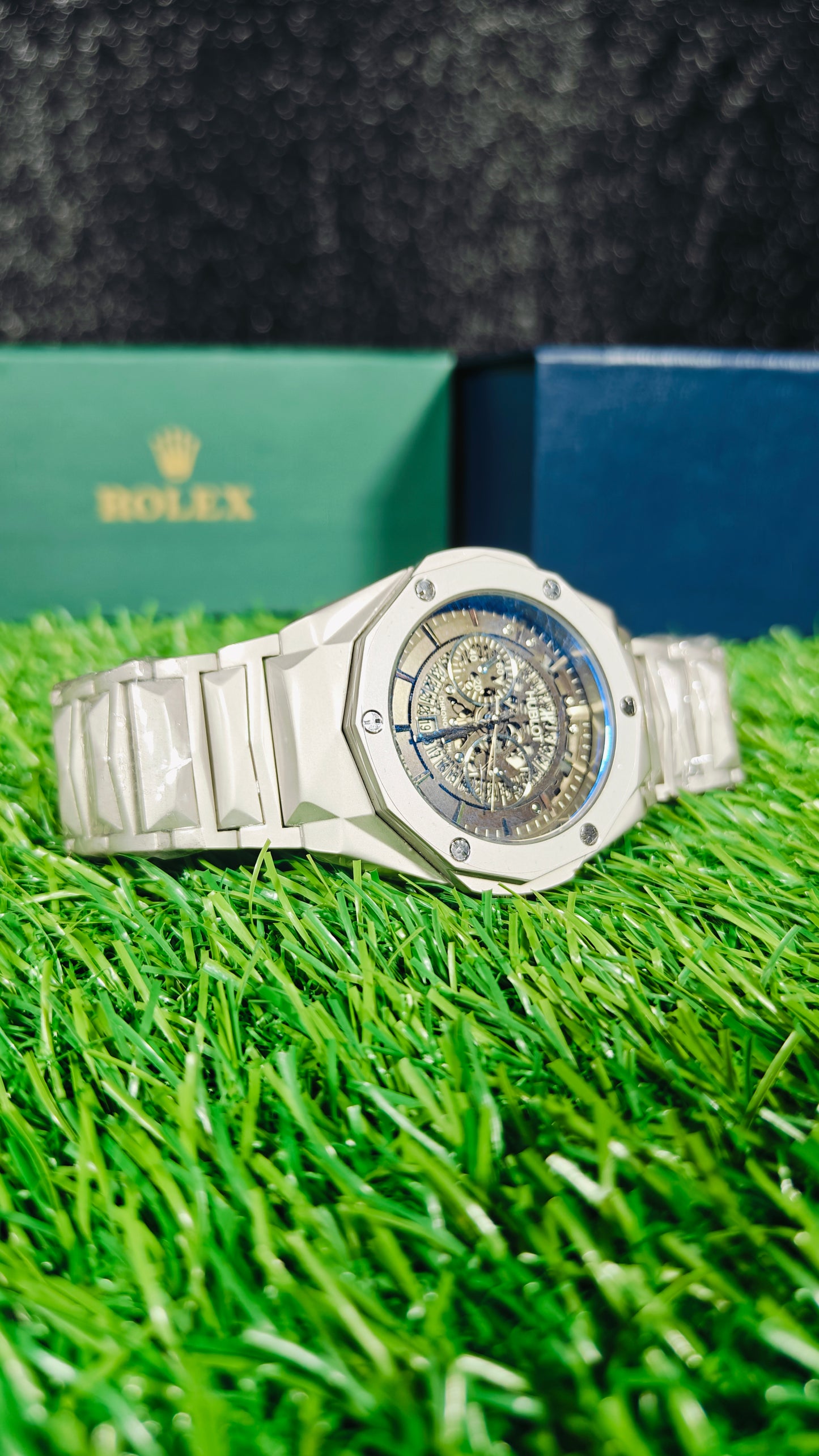 HUBLOT DIMOND CUT MEN'S WATCH WITH FREE BOX & FREE SHIPPING